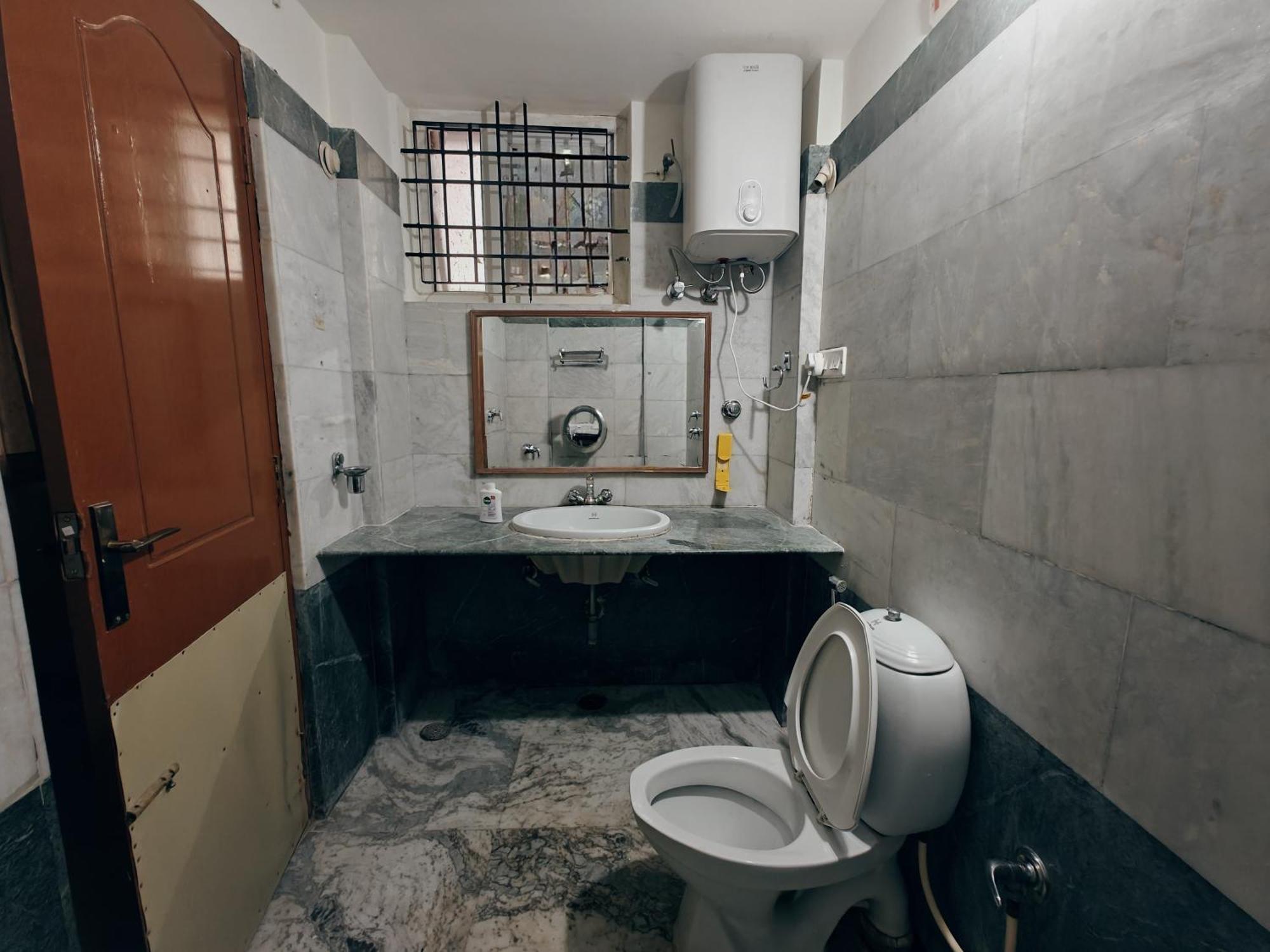 Apartment Sindhu - Premium 2 Bhk Rmv Ii Stage Bangalore
