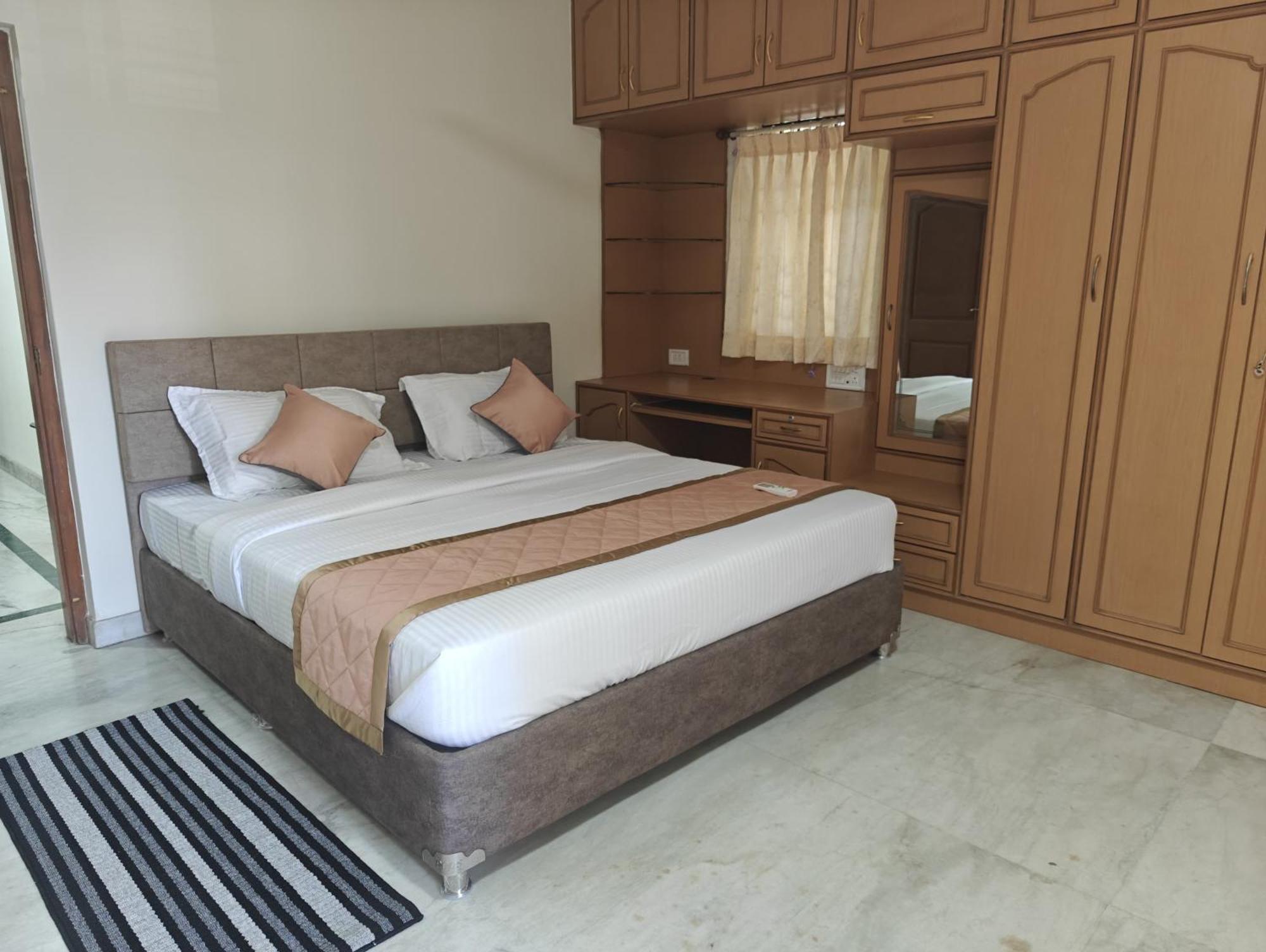 Sindhu - Premium 2 Bhk Rmv Ii Stage Apartment *
